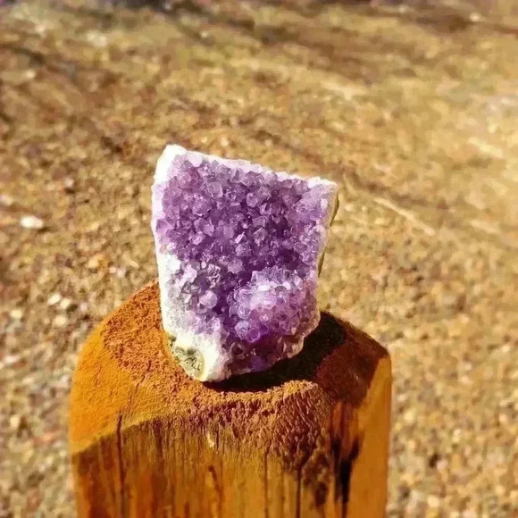 Amethyst Standing Druzy Cluster - Picture 1 of 1